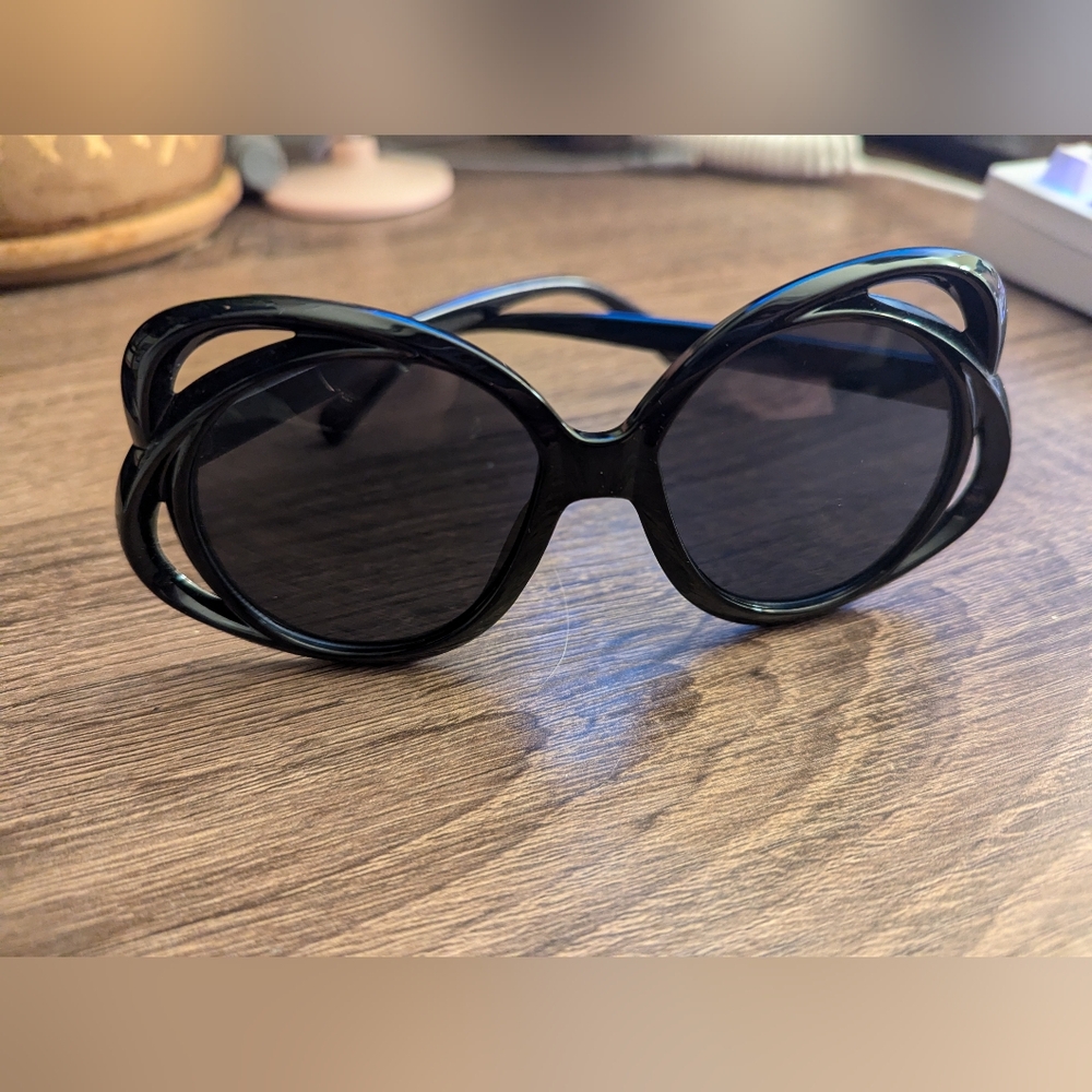 Unique, Weird, Oversized "Orbit" Sunglasses, Black